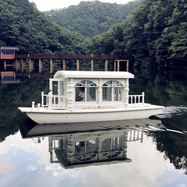 歐式菠蘿格豪華電動(dòng)木船